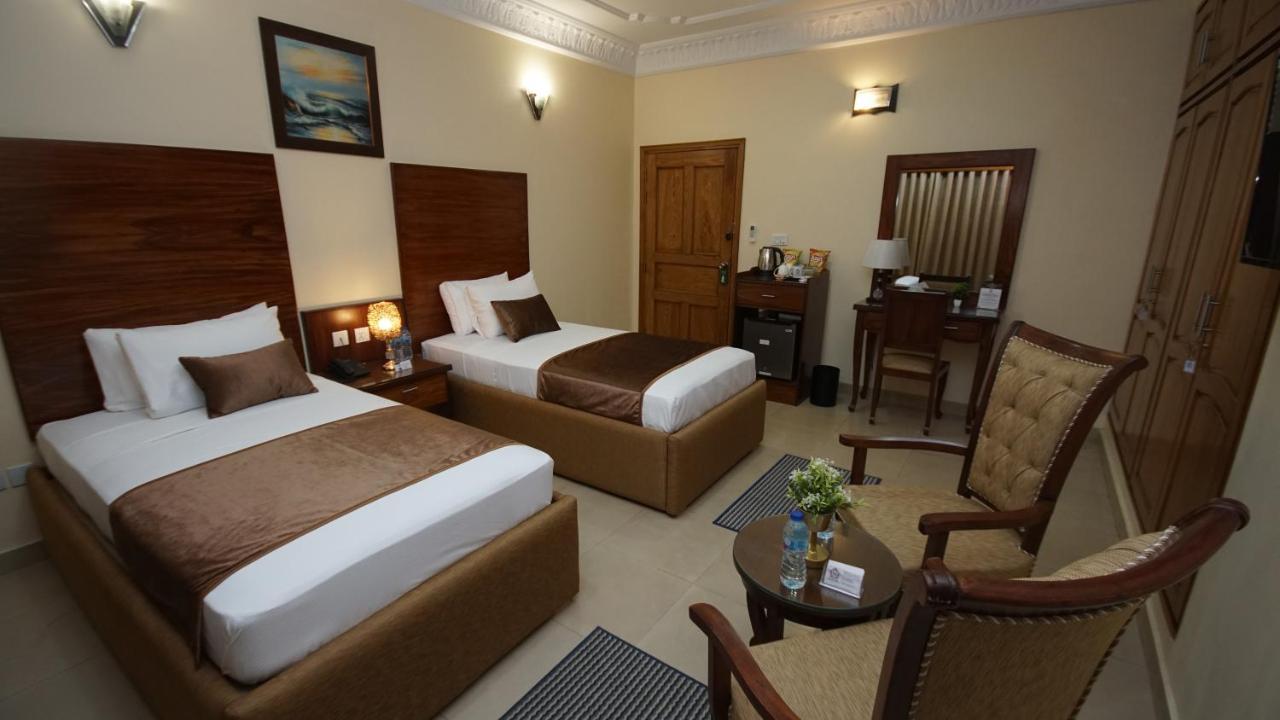 World Inn Hotel Karachi Exterior foto