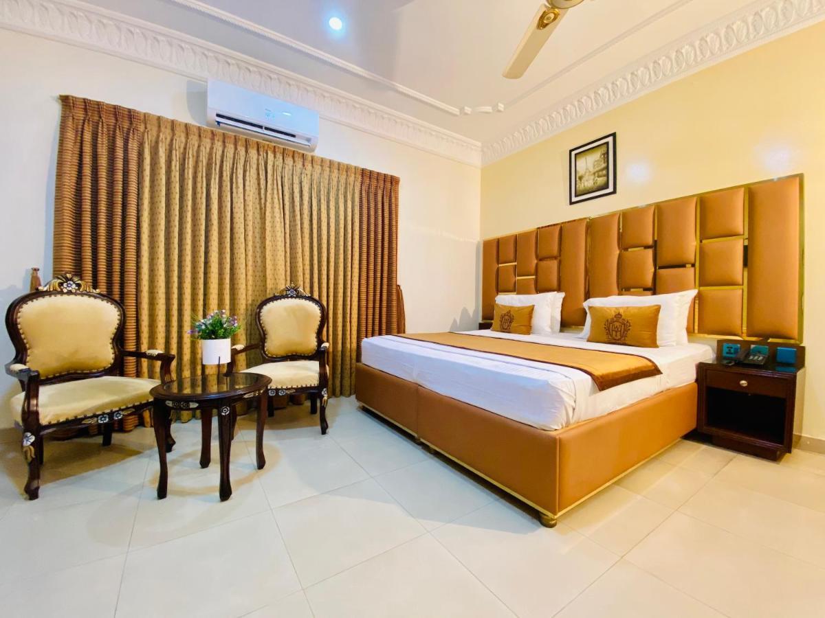 World Inn Hotel Karachi Exterior foto